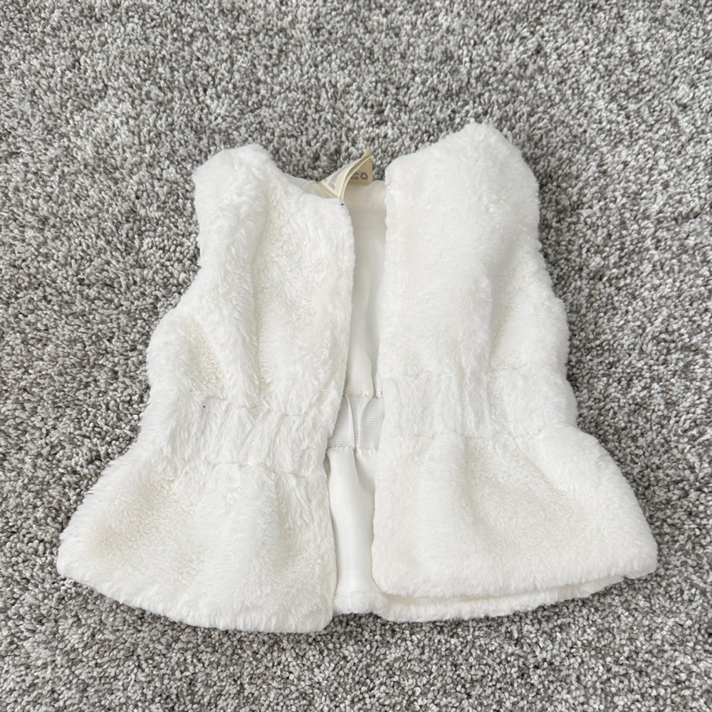 Fuzzy Baby Vest (3-6 months)
